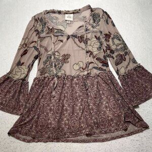 Knox Rose babydoll, peplum blouse with flared sleeves flattering Flawless Size S